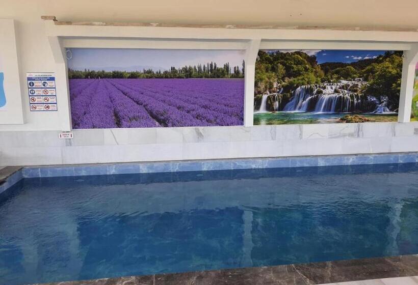 La Vie En Rose Hotel By Sogutdagi Isparta