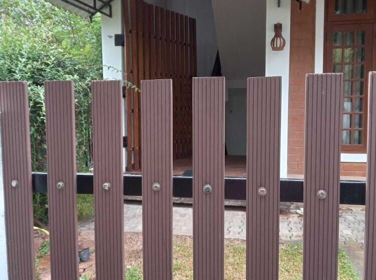 Pensionat Windy Hanthana