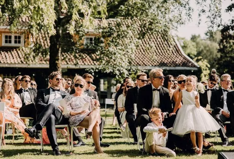 Engø Gård Hotel & Restaurant