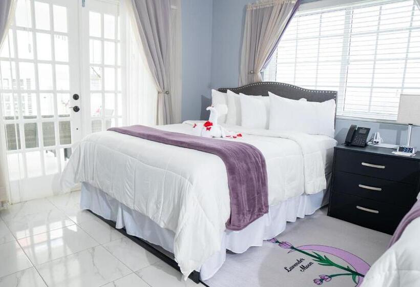 هتل Lavender Moon Villas