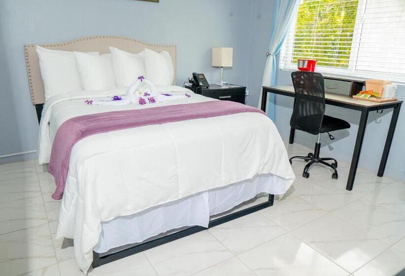 هتل Lavender Moon Villas