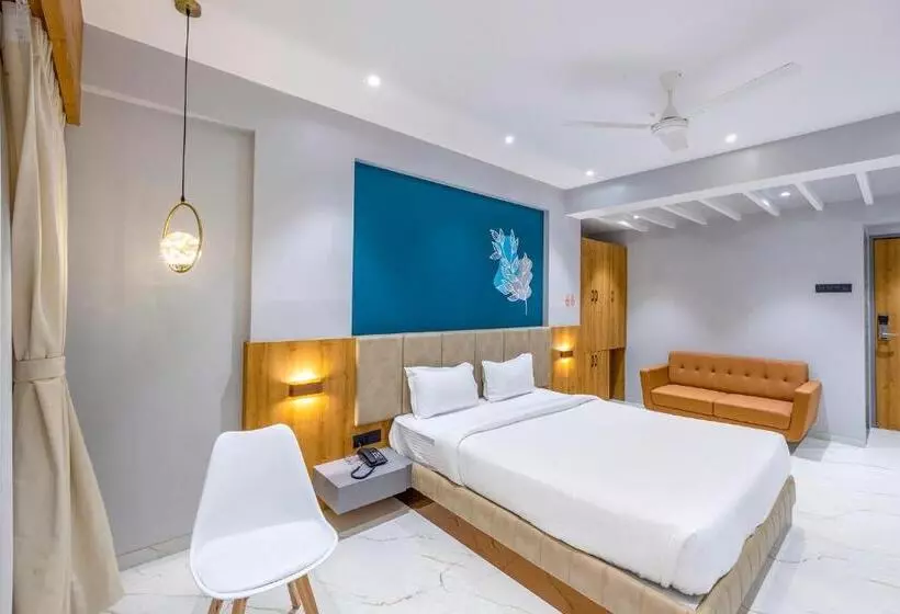 Fabhotel Prime Opulence