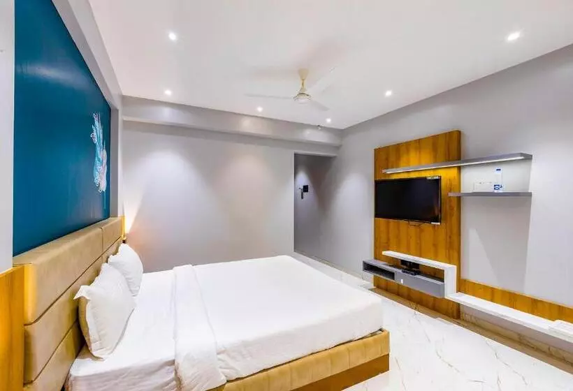 Fabhotel Prime Opulence