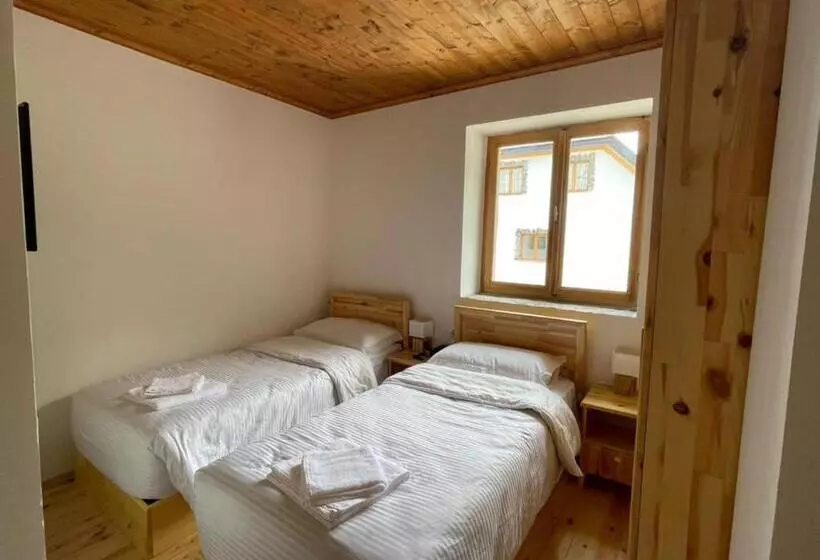 ホテル Vermoshi Tdc