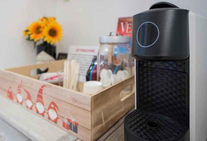 پانسیون Tre Sestieri Terrace   Canal View 2024