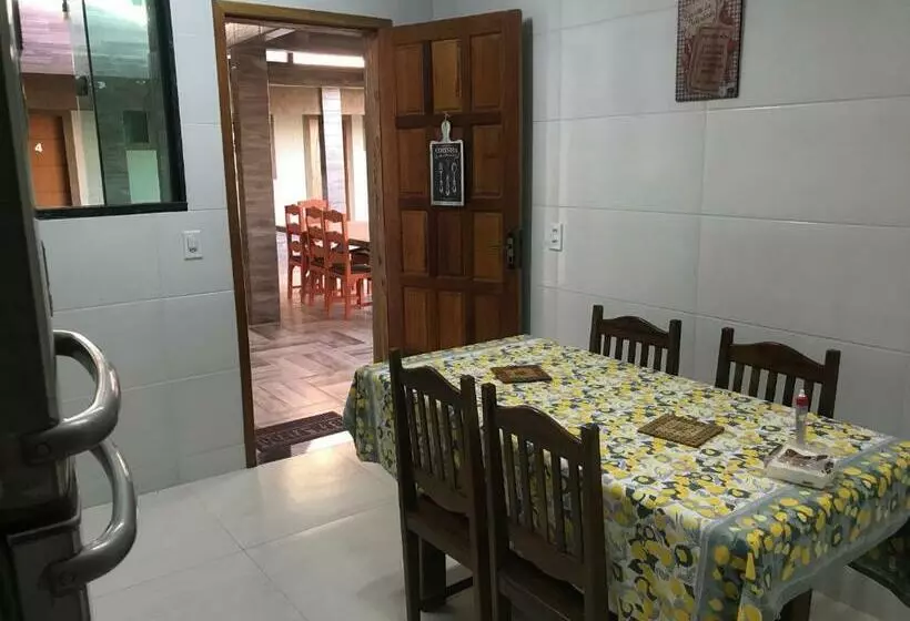 ユースホステル Pousada Dourados De Itaúna