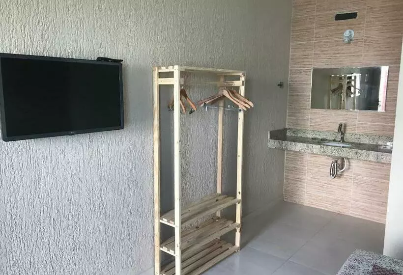 ユースホステル Pousada Dourados De Itaúna