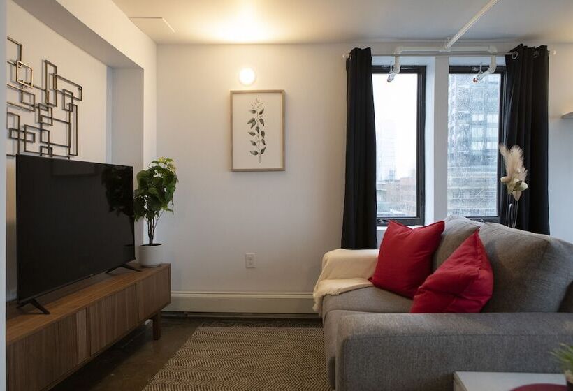 Cameo Hotel And Suites