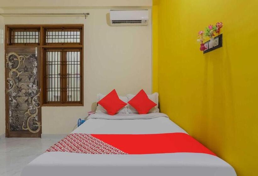 בית מלון כפרי Oyo Flagship Easy Homes