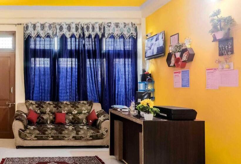 בית מלון כפרי Oyo Flagship Easy Homes