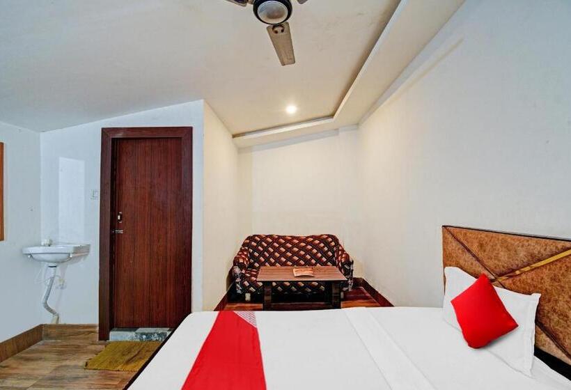 Отель Collection O Hindustan Vila