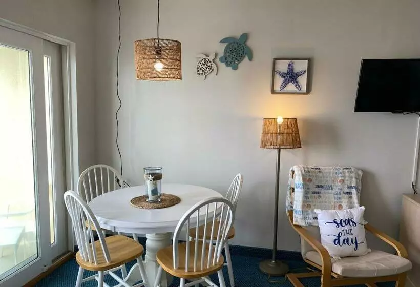 Oc North Beach Ocean Front Condo With Spectacular Views