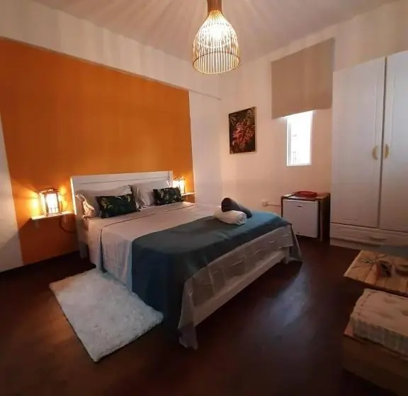 پانسیون Eden Villa
