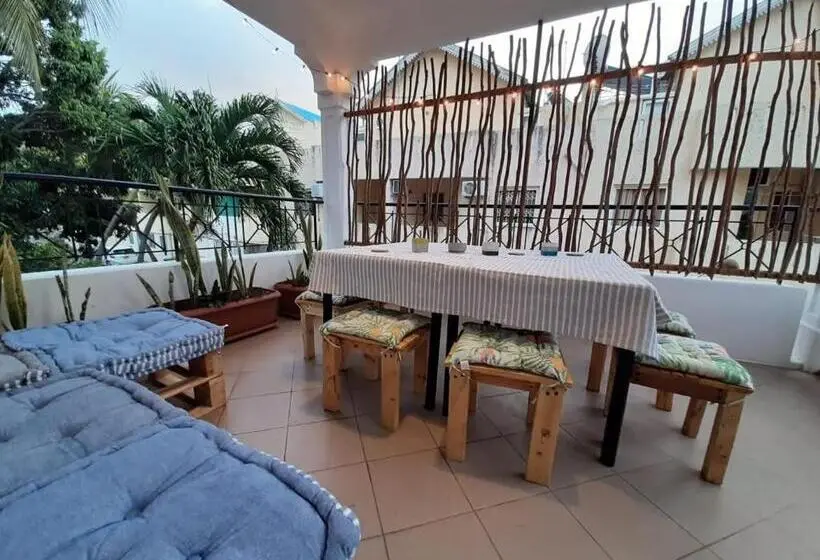 پانسیون Eden Villa