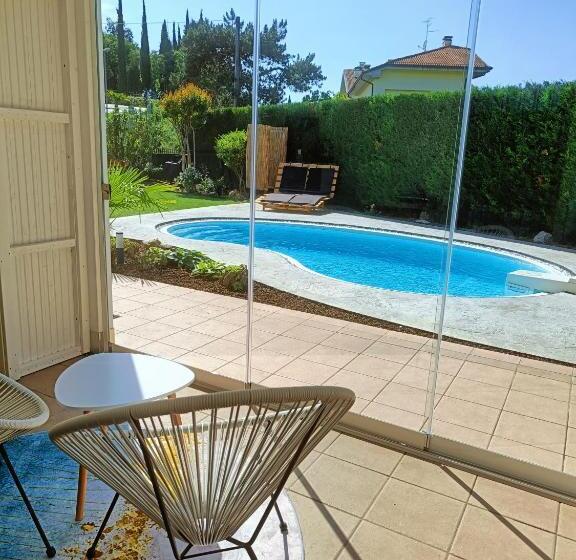 פנסיון Picnic Room And Pool