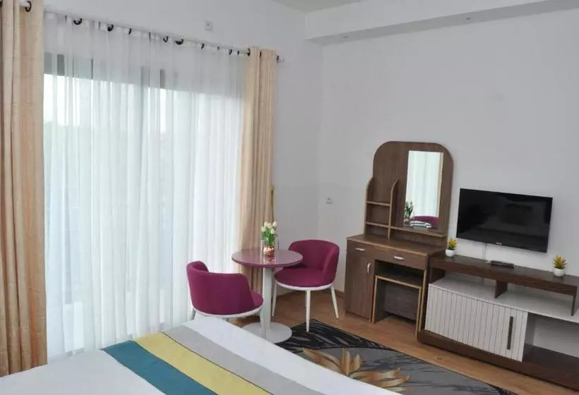 هتل Hôtel Sky Blue Mada