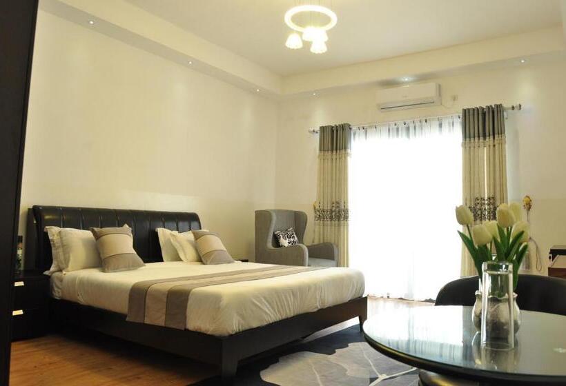 هتل Hôtel Sky Blue Mada