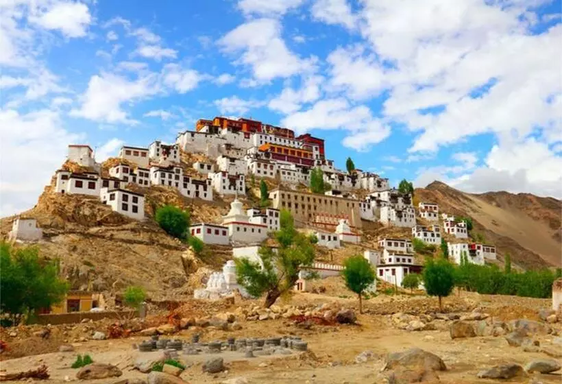 ホテル The Maitreya Ladakh
