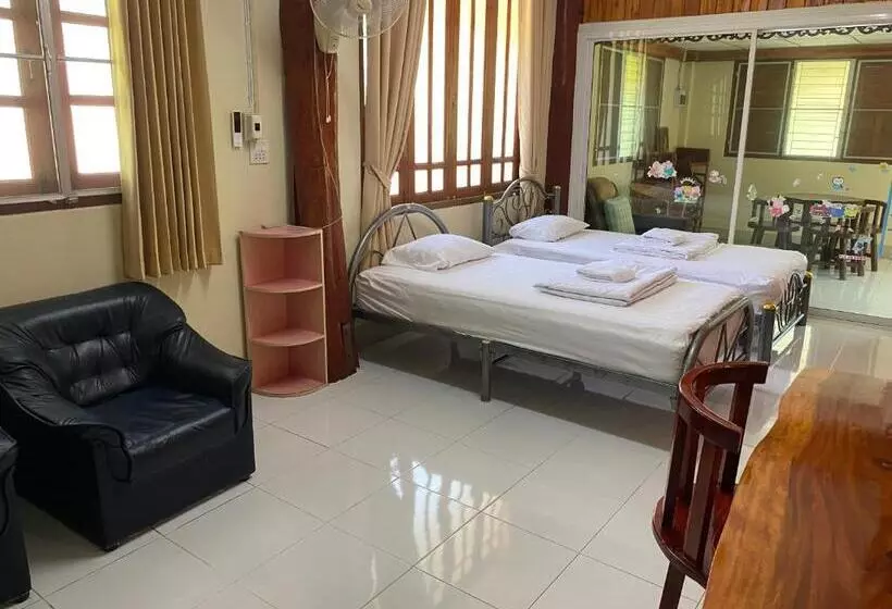 Majatalo Baanpak Chomdoi