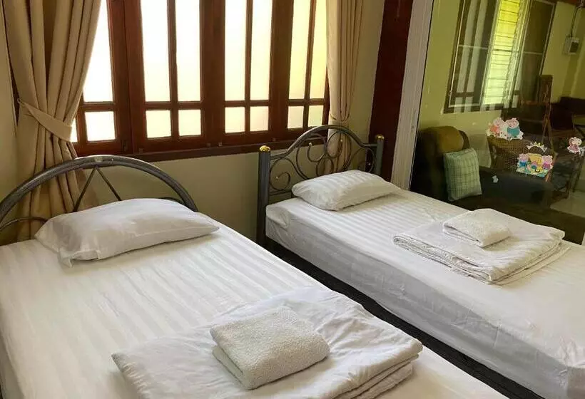 Majatalo Baanpak Chomdoi