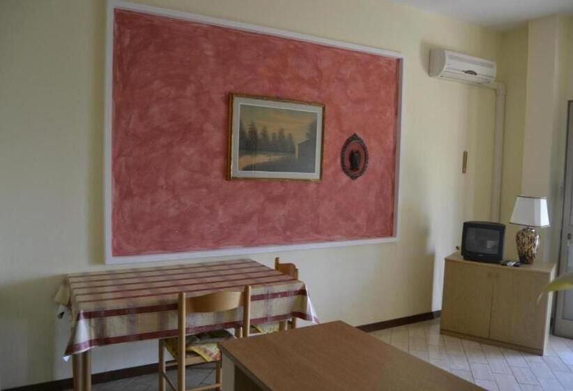 Appartamento Con Piscina E Tennis