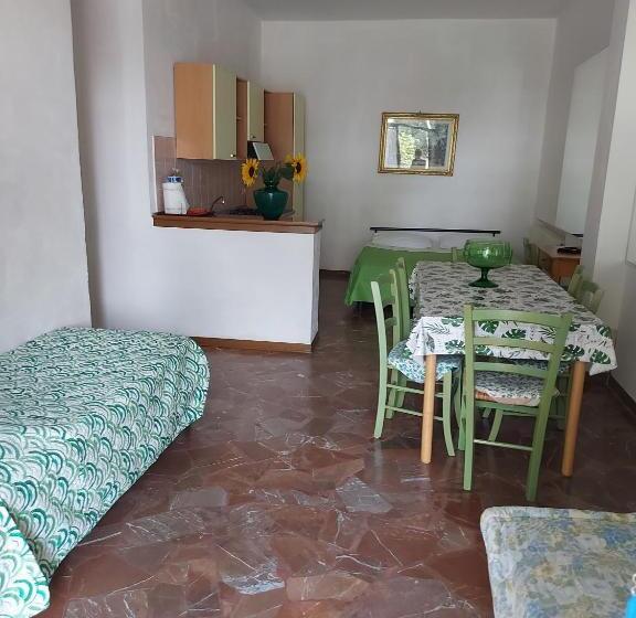 Appartamento Con Piscina E Tennis