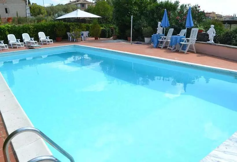 Appartamento Con Piscina E Tennis