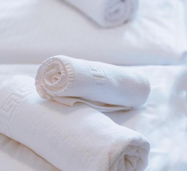 هتل Lukov Dom Kope