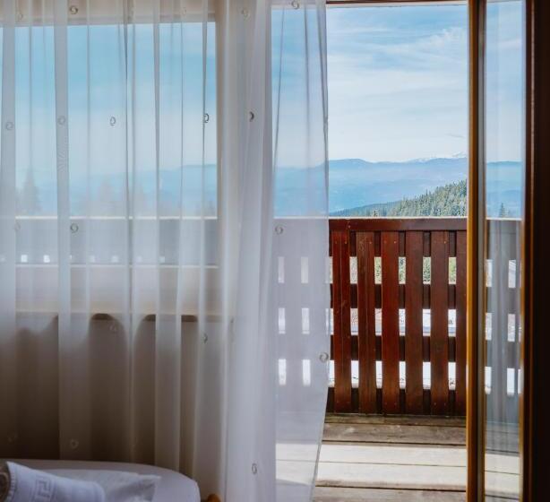 هتل Lukov Dom Kope