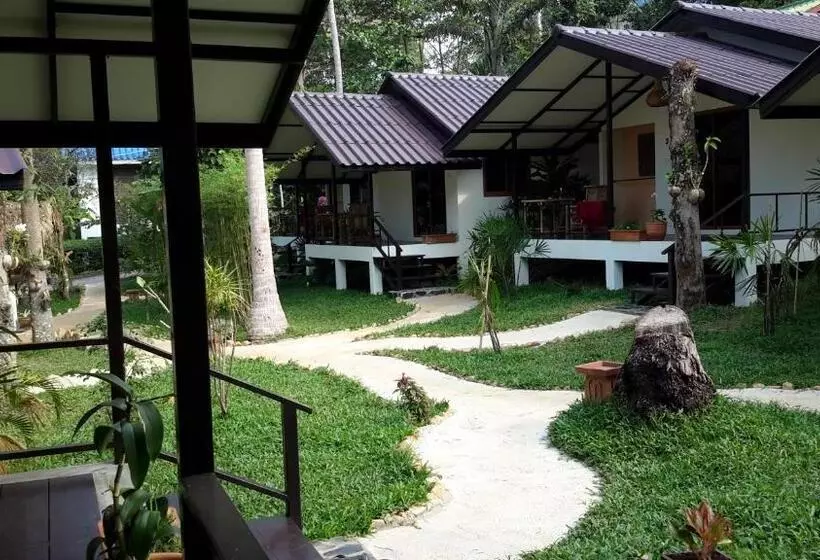 ペンション Lucky Gecko Garden