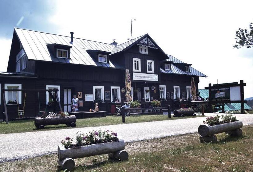 بنسيون Penzion A Restaurace Sokolí Boudy