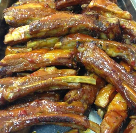 ペンション Penzion A Restaurace Sokolí Boudy