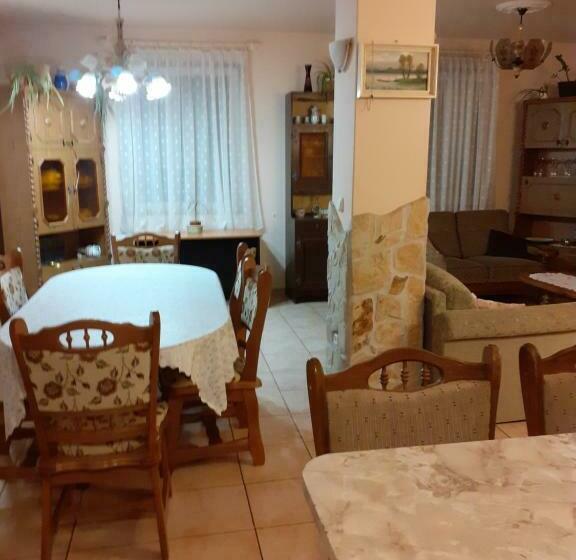 Majatalo Fejérvári Vendégház