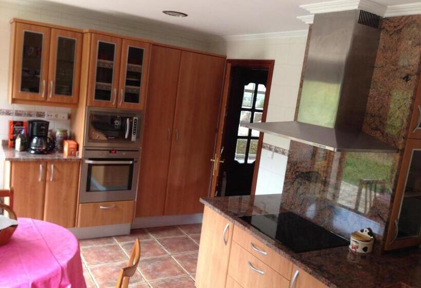 بنسيون Villa Argomaniz