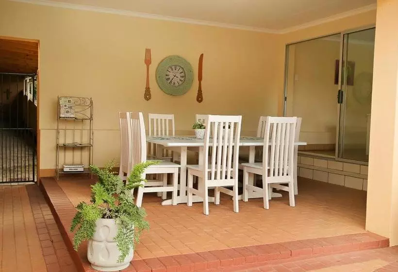 35 Kelkiewyn Bed & Breakfast