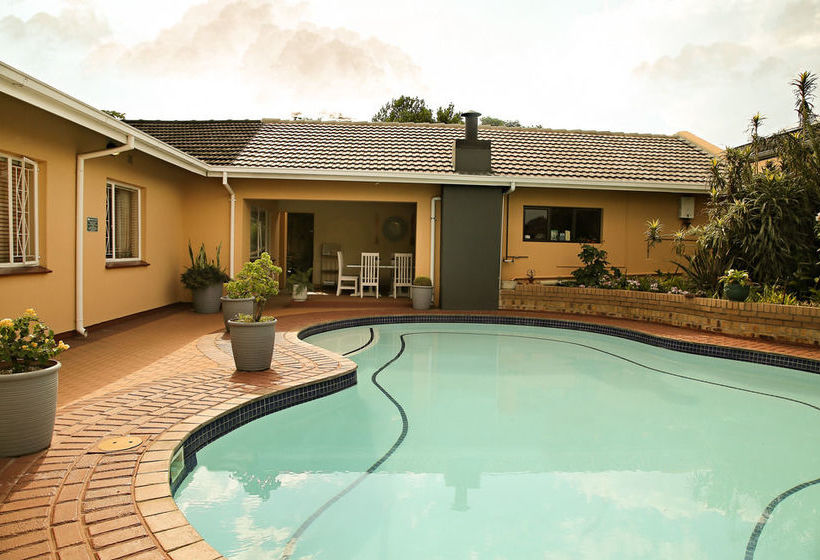 35 Kelkiewyn Bed & Breakfast