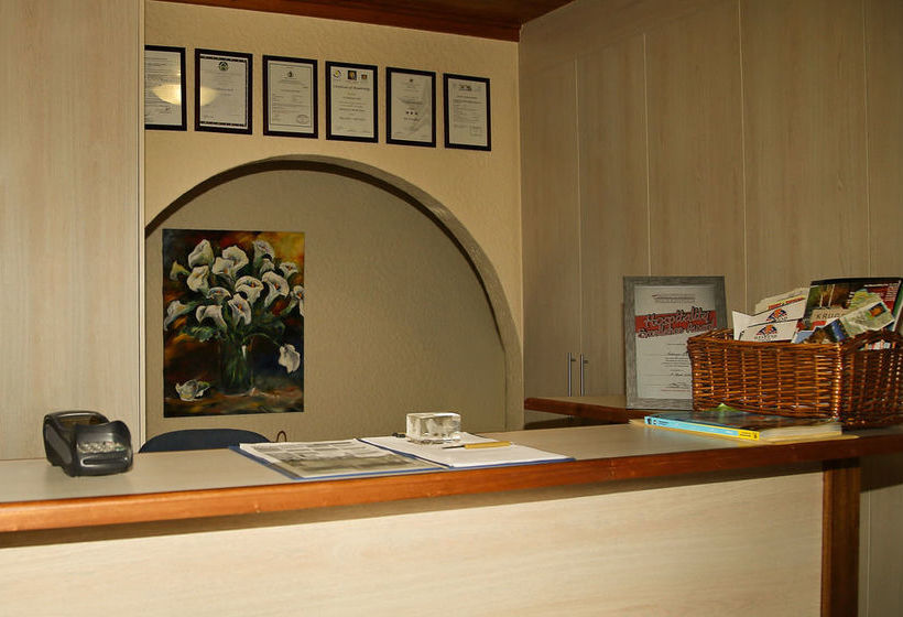 35 Kelkiewyn Bed & Breakfast