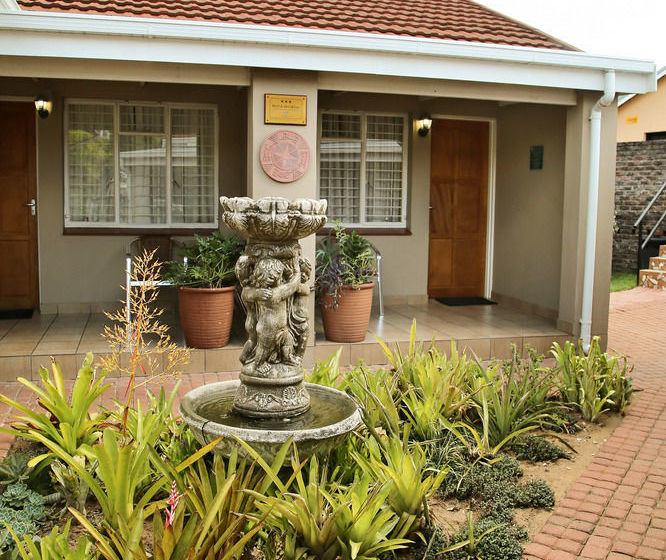 35 Kelkiewyn Bed & Breakfast