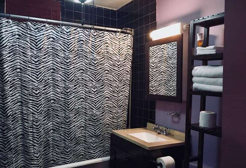 住宿加早餐  The Justice Towers