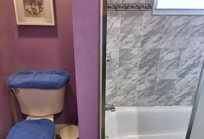 住宿加早餐  The Justice Towers