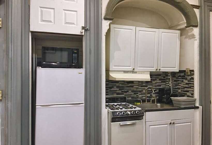 住宿加早餐  The Justice Towers