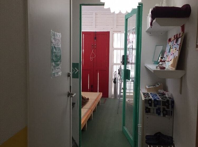 Guest House Naraya   Hostel