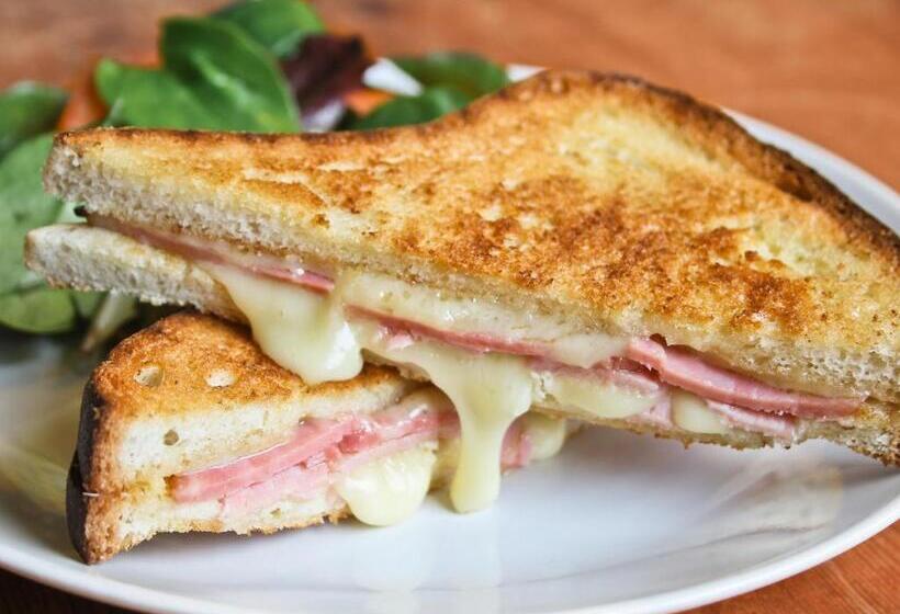 فندق Bar Oz Riverside Guesthouse