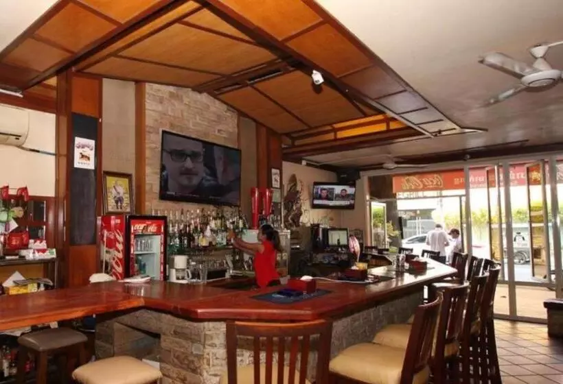 ホテル Bar Oz Riverside Guesthouse