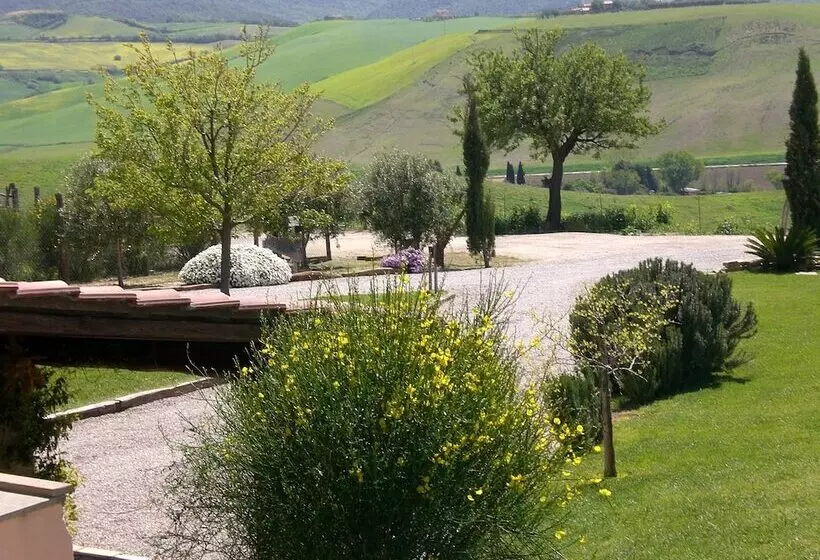 ホテル Casale Poggio Nebbia