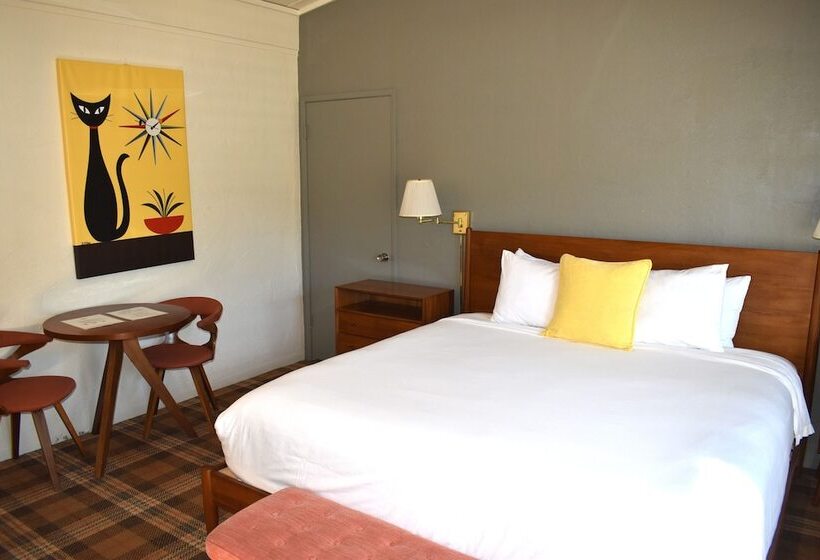 בית מלון כפרי Contenta Inn