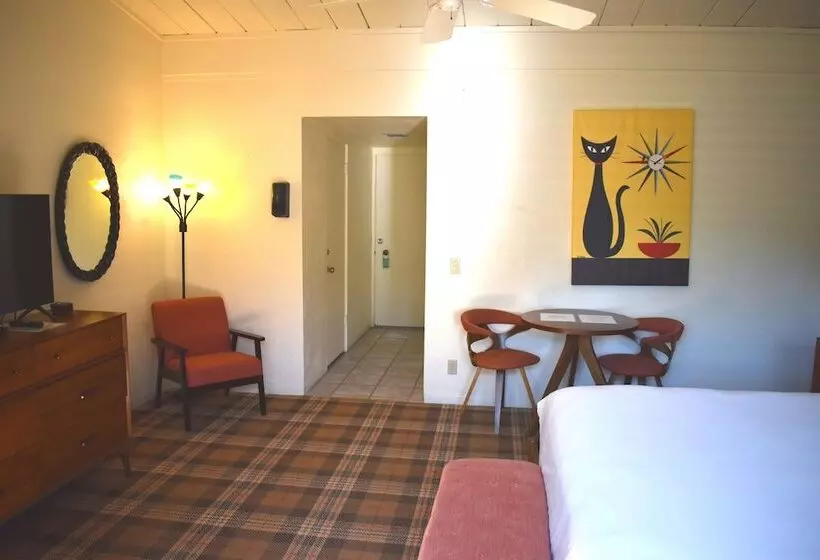 ホテル Contenta Inn