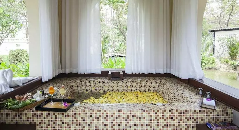 هتل Fanli Resort Chiang Mai