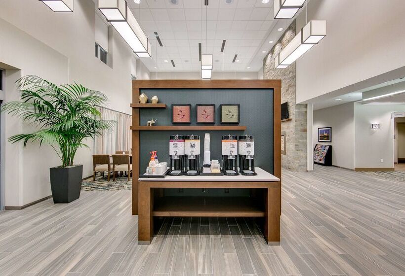 Отель Hampton Inn & Suites North Houston Spring