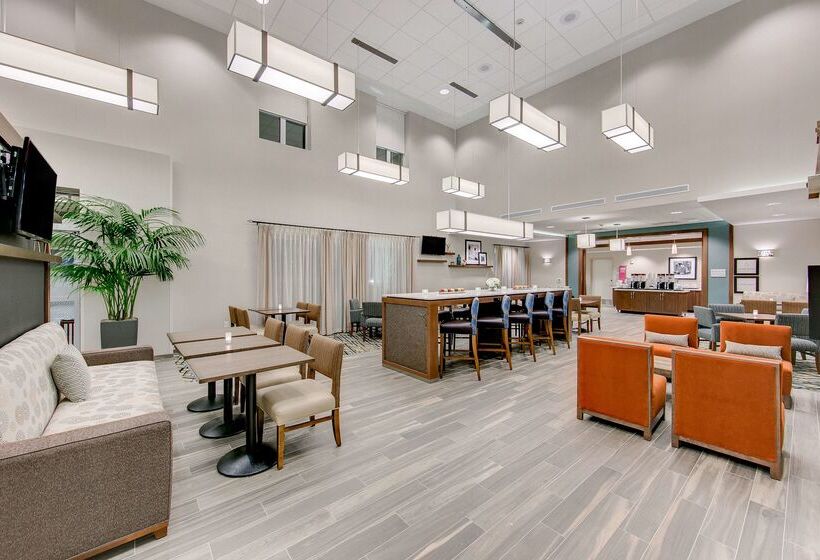 Отель Hampton Inn & Suites North Houston Spring